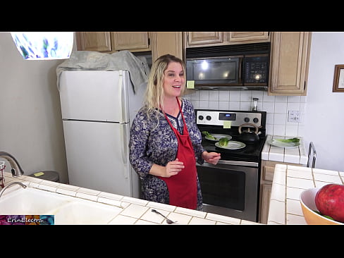 ❤️ Gigatasan siya ni stepmom sa kusina sa wala pa ang iyang date Sex video sa ceb.sex-porntube.ru ❤