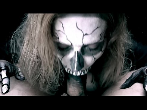 ❤️ Demon nga babaye nga nagsuso sa manok uban sa iyang itom nga baba ug gilamoy cum. Sex video sa ceb.sex-porntube.ru ❤