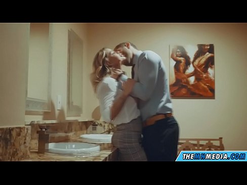 ❤️ Kung ang usa ka busty blonde naghaylo kanimo sa usa ka publiko nga kasilyas Sex video sa ceb.sex-porntube.ru ❤